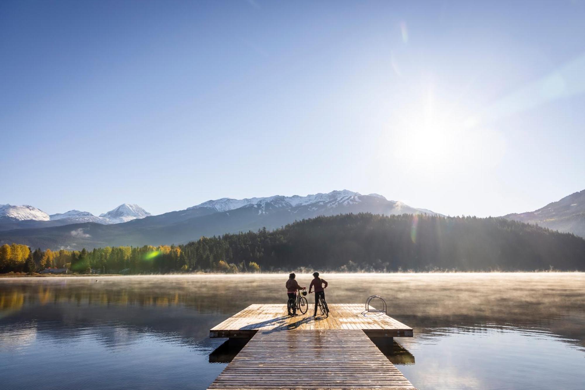 Bear Lodge, Whistler Village - Spectacular Location On Village Stroll, Designer Remodel Exterior photo